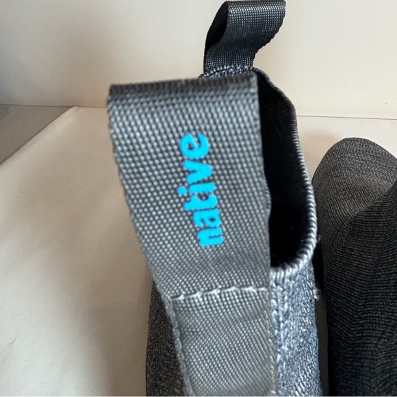 NATIVE Sz 9 Booties Nova Hydroknit Fabric Heather Grey Rubber Sole Pull On Boots - Picture 8 of 9